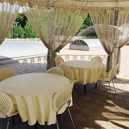 Hotel Ark Ms Taraz Esterno foto
