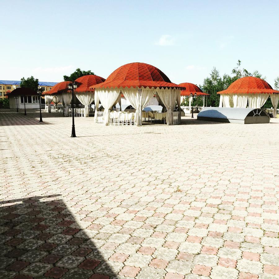Hotel Ark Ms Taraz Esterno foto