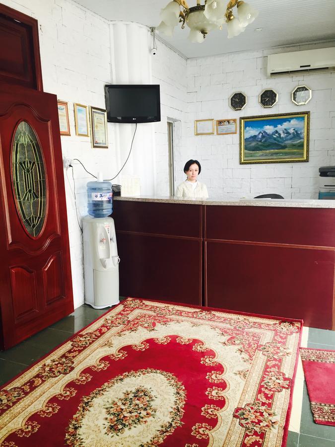 Hotel Ark Ms Taraz Esterno foto