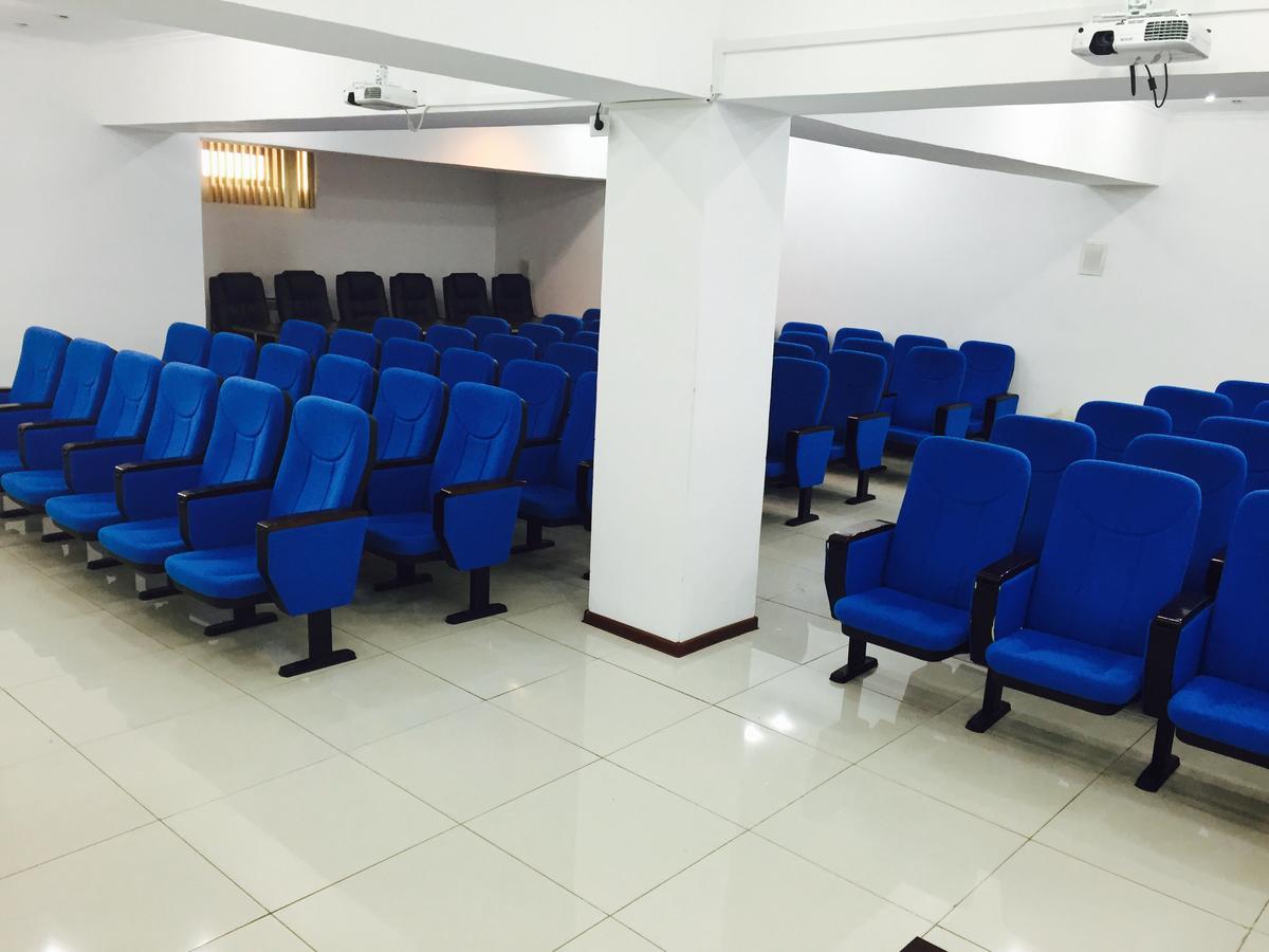 Hotel Ark Ms Taraz Esterno foto