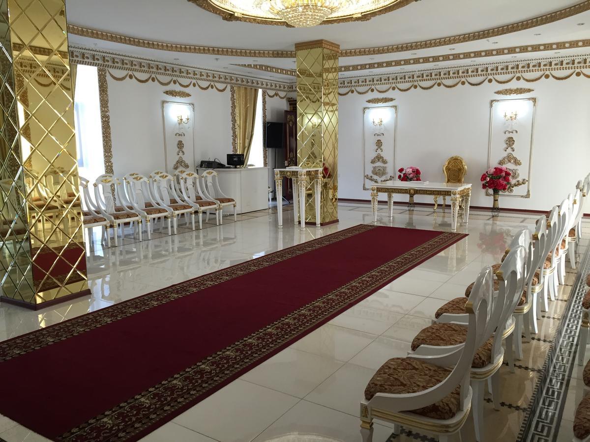 Hotel Ark Ms Taraz Esterno foto