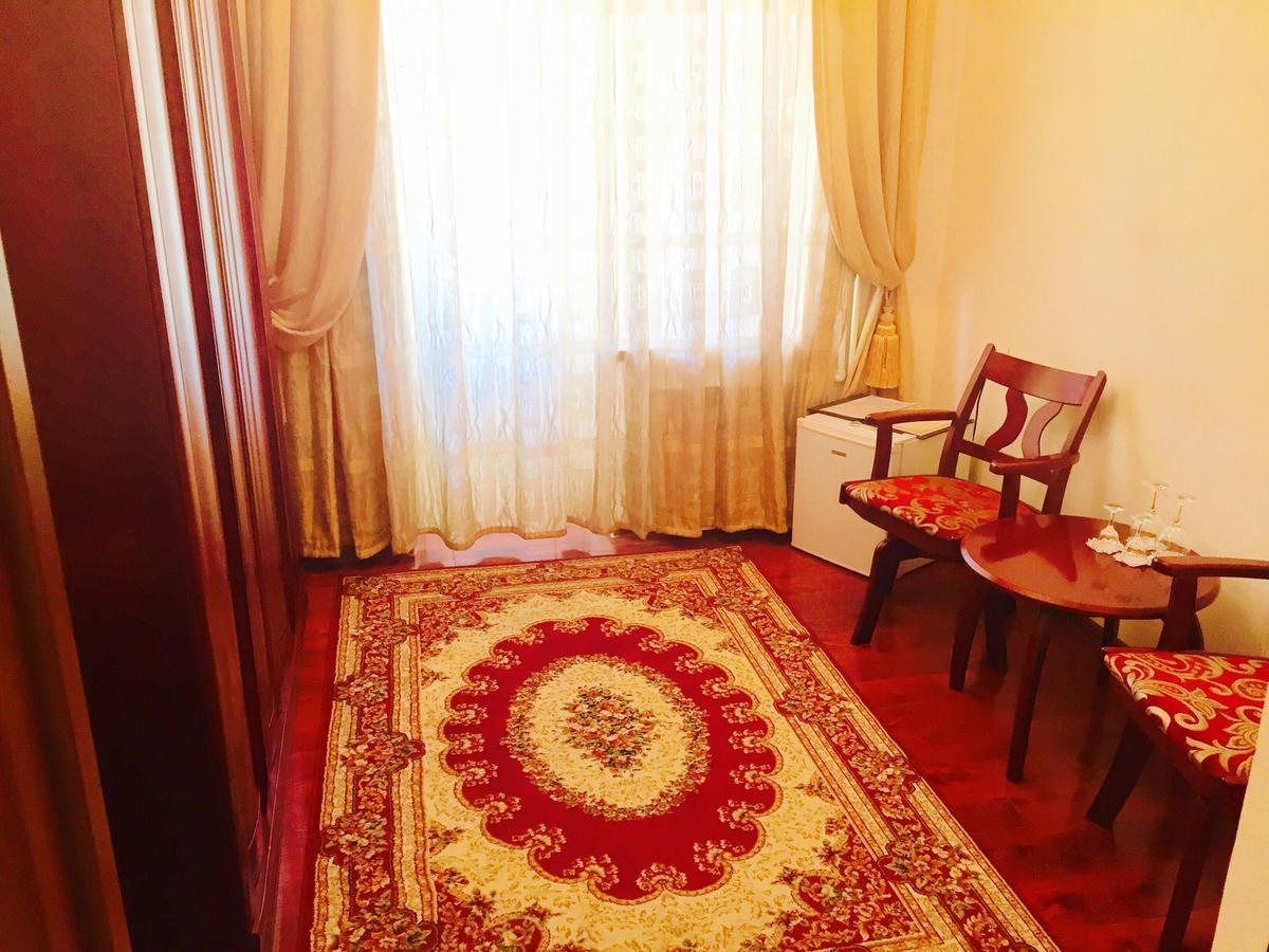 Hotel Ark Ms Taraz Esterno foto