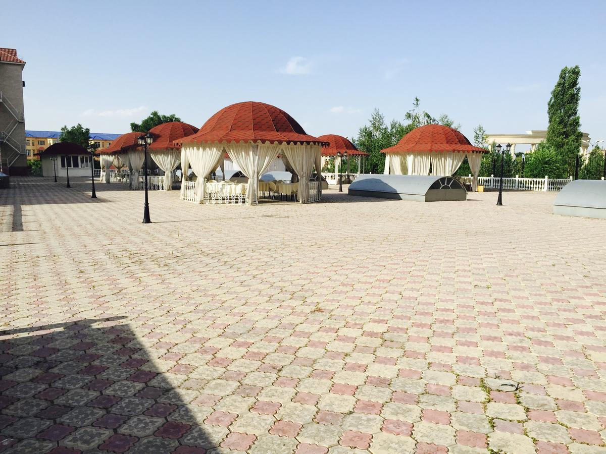 Hotel Ark Ms Taraz Esterno foto