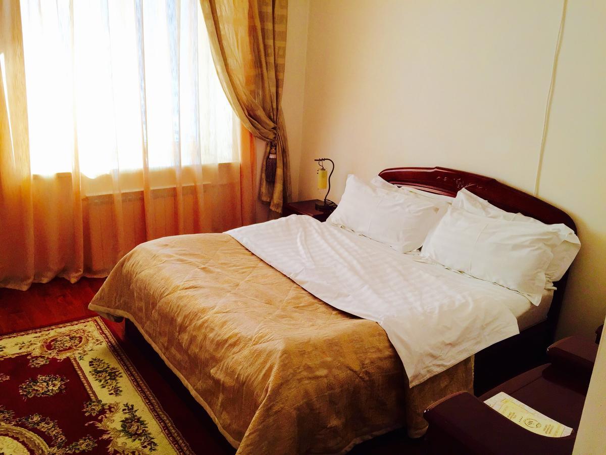 Hotel Ark Ms Taraz Esterno foto