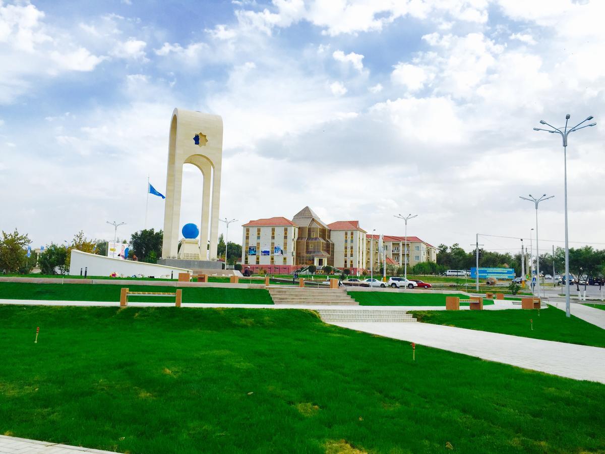 Hotel Ark Ms Taraz Esterno foto