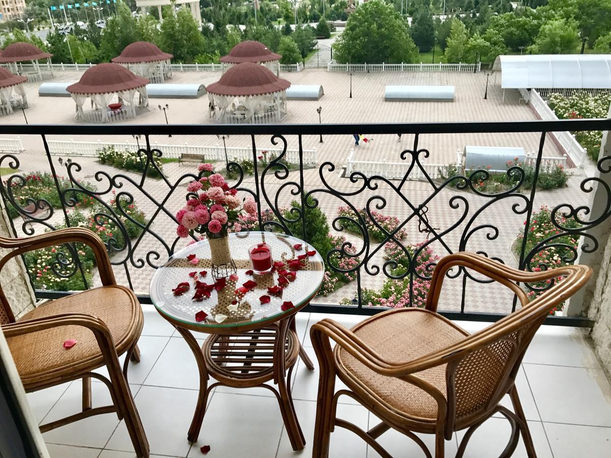 Hotel Ark Ms Taraz Esterno foto